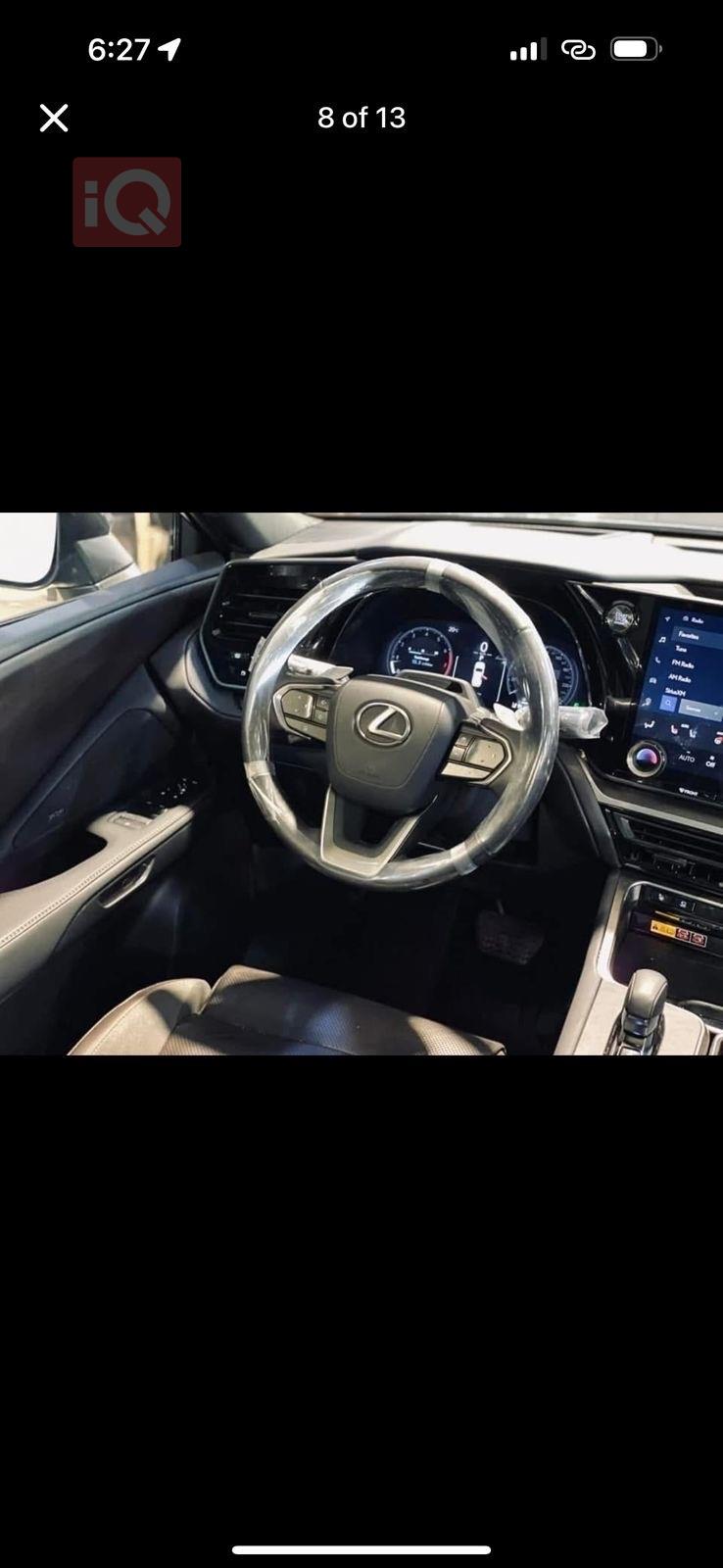 Lexus TX